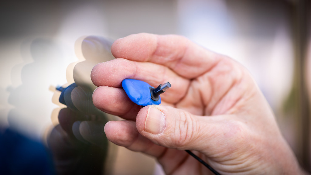 Earswitch